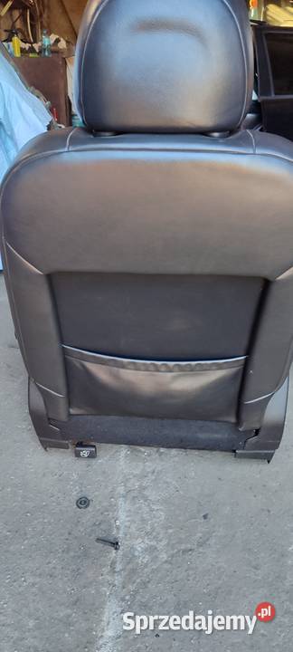 Sprzedam fotele peugeot 407sw