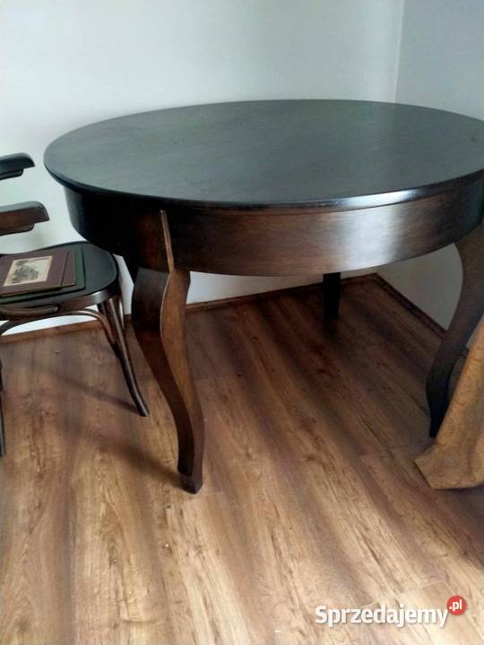 Drewniany stół ,odnowiony PRL-U