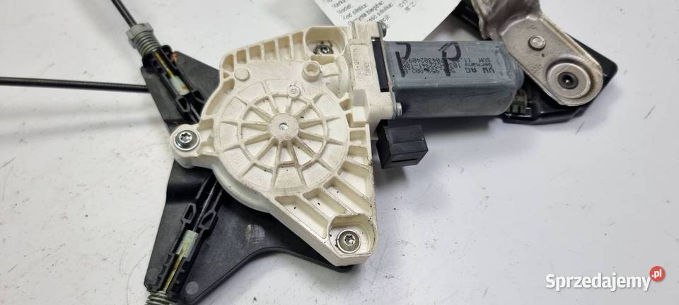 SILNICZEK SZYBY PP VOLKSWAGEN PASSAT B8 Lipno