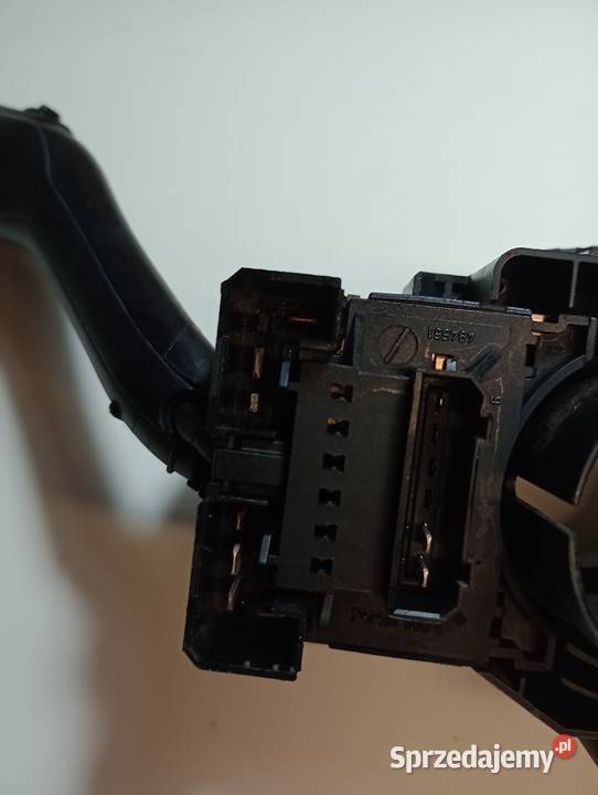 Przełącznik zespolony pod kierownicę