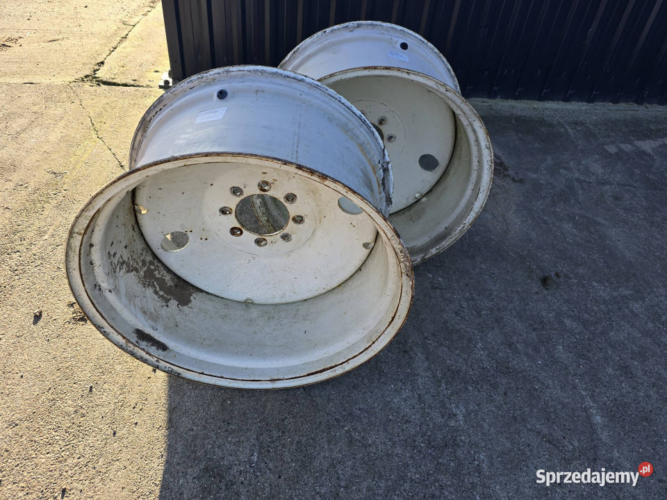 Felgi 2 sztuki RENAULT MASSEY FERGUSON MF 765 Koła i wagi Baliki