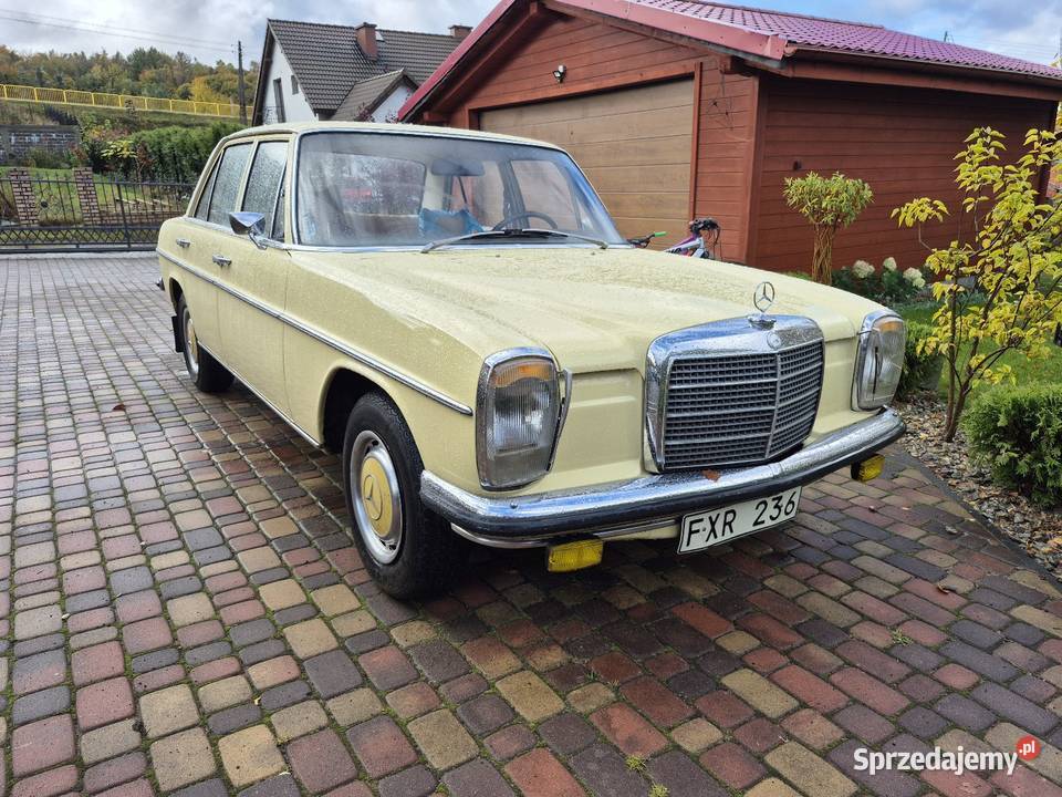 Mercedes w115 220 benzyna Automat 1973r pomorskie Kartuzy