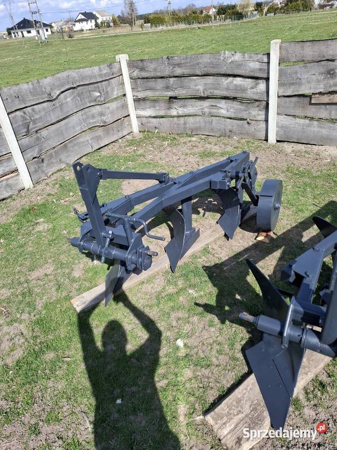 Pługi 3trójki 2 sztuki Włoszczowa sprzedam