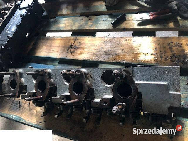 Deutz bf4m2012 Głowica Pozostałe Części i osprzęt rolniczy Jastrzębniki sprzedam