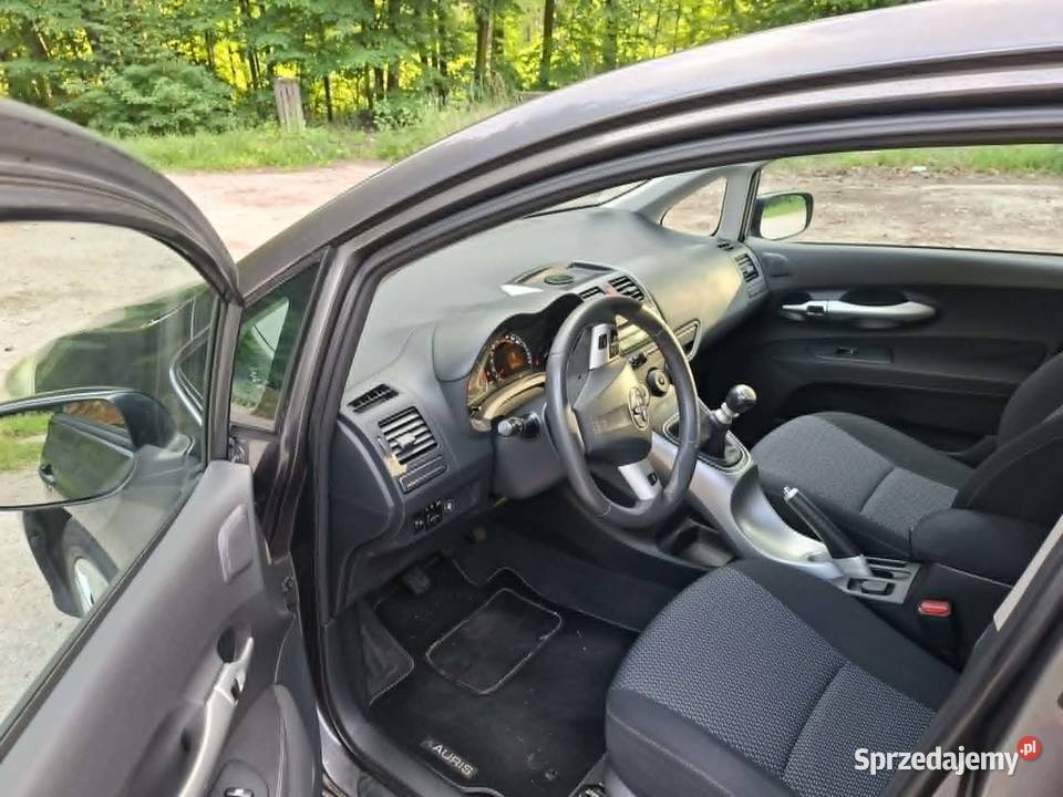 TOYOTA AURIS 16 132 Valvematic 6 biegów LPG 227000km Skarżysko-Kamienna