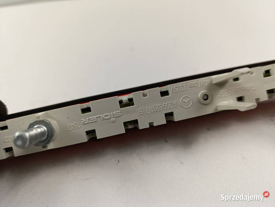 MERCEDES CLK W209 LIFT LAMPA 3 STOP osobowe Zbierkowo
