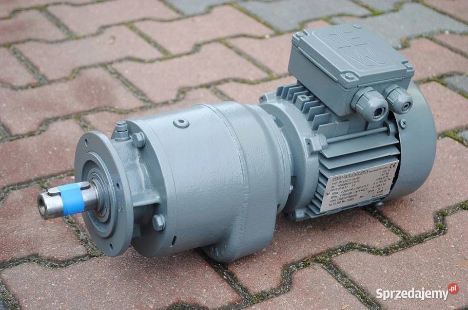Motoreduktor kołnierzowy 037kw 32obrmin SEW Kargowa