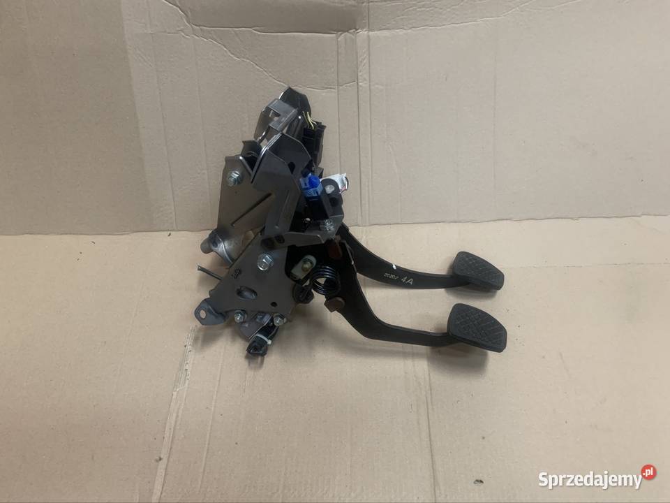 15647592 Podał sprzęgła hamulca Subaru legacy V Szczecin