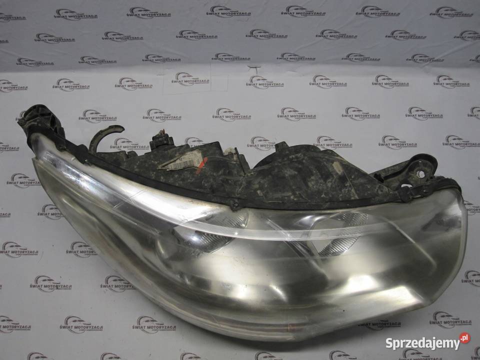 CITROEN C4 II B7 lampa prawa przód 9687304580 osobowe
