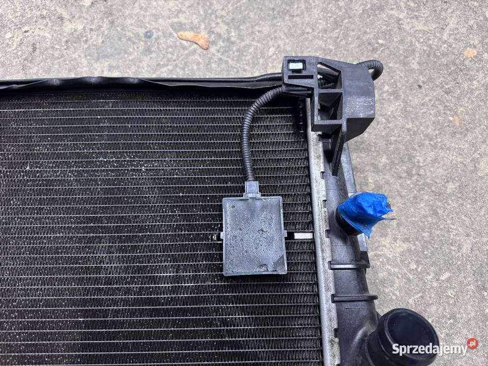 Chłodnica BMW X1 F48 z czujnikiem 8603269 Chłodnie wody