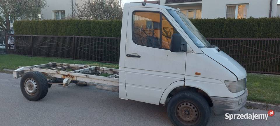 Mercedes sprinter uszkodzony Mirosławiec