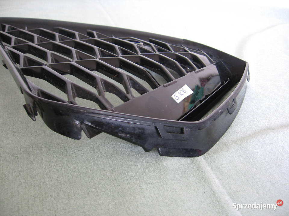 4K8807681D AUDI RS6 RS7 Kratka zderzaka osobowe Warszawa
