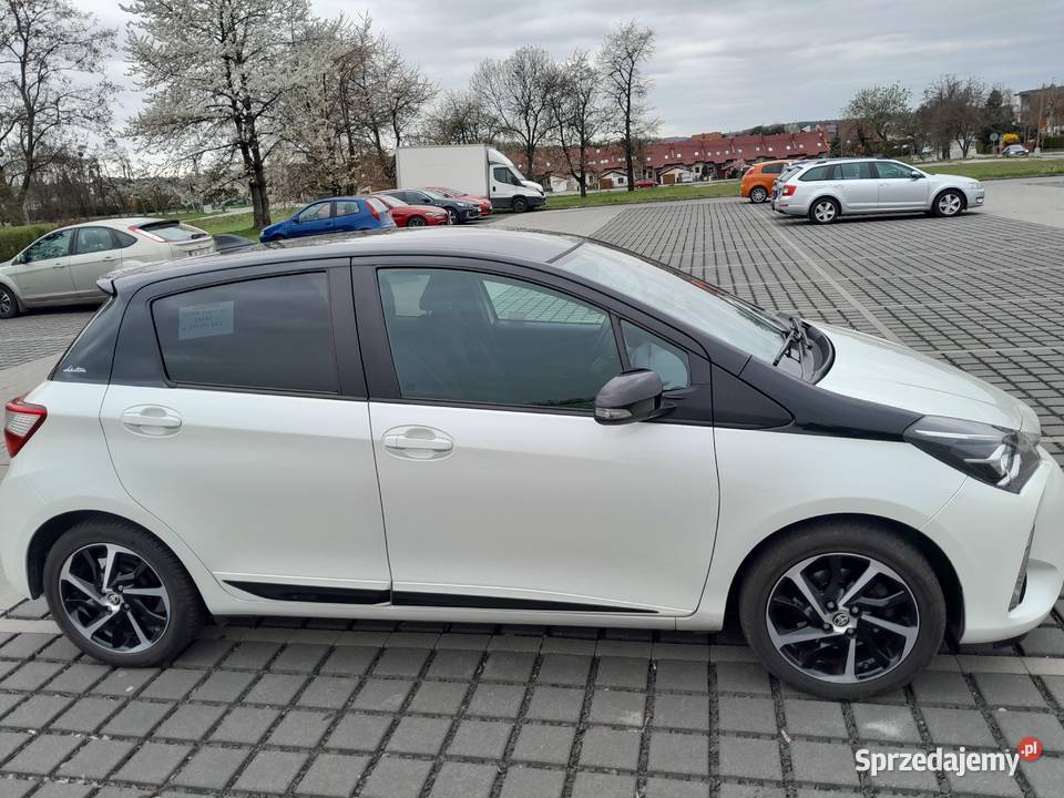 Toyota Yaris Rok produkcji 2019 Żory