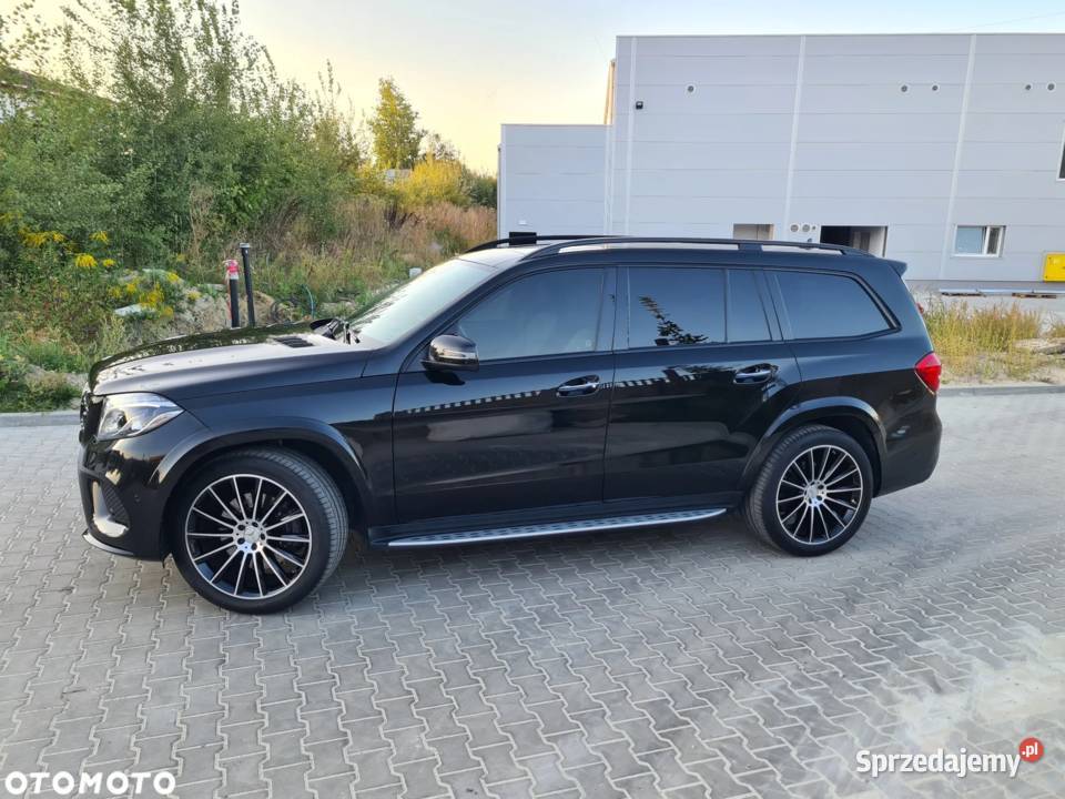 Salon FV23 22 AMG Panorama Dociągi 7 osób Łódź