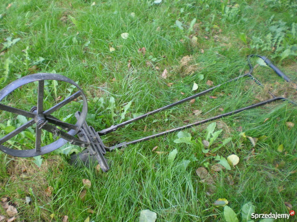 Radełko ręczne do ogrodupielnik metalowy Ręczne