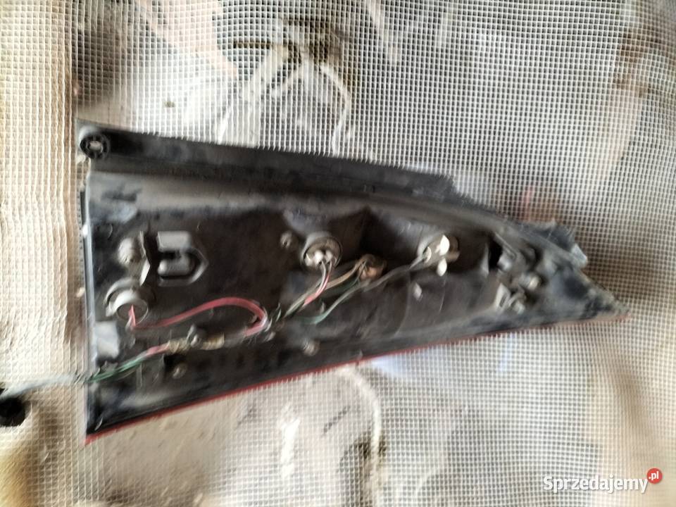 Mazda Premacy lampa tył tylna LEWA osobowe