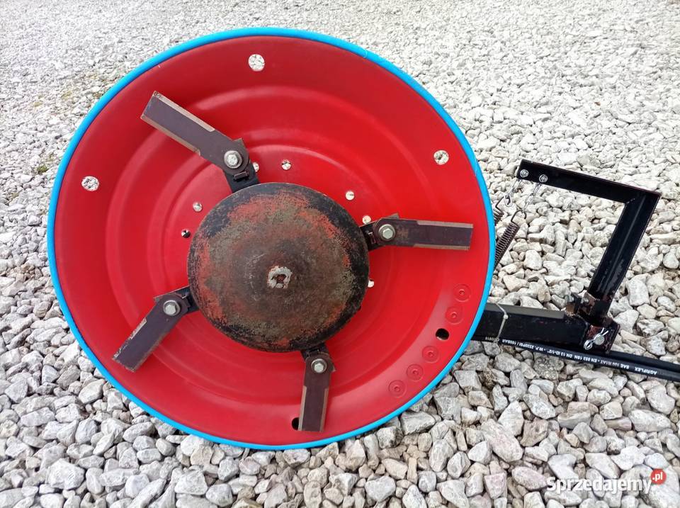 Wykaszarka pod koronowa Ruszcza