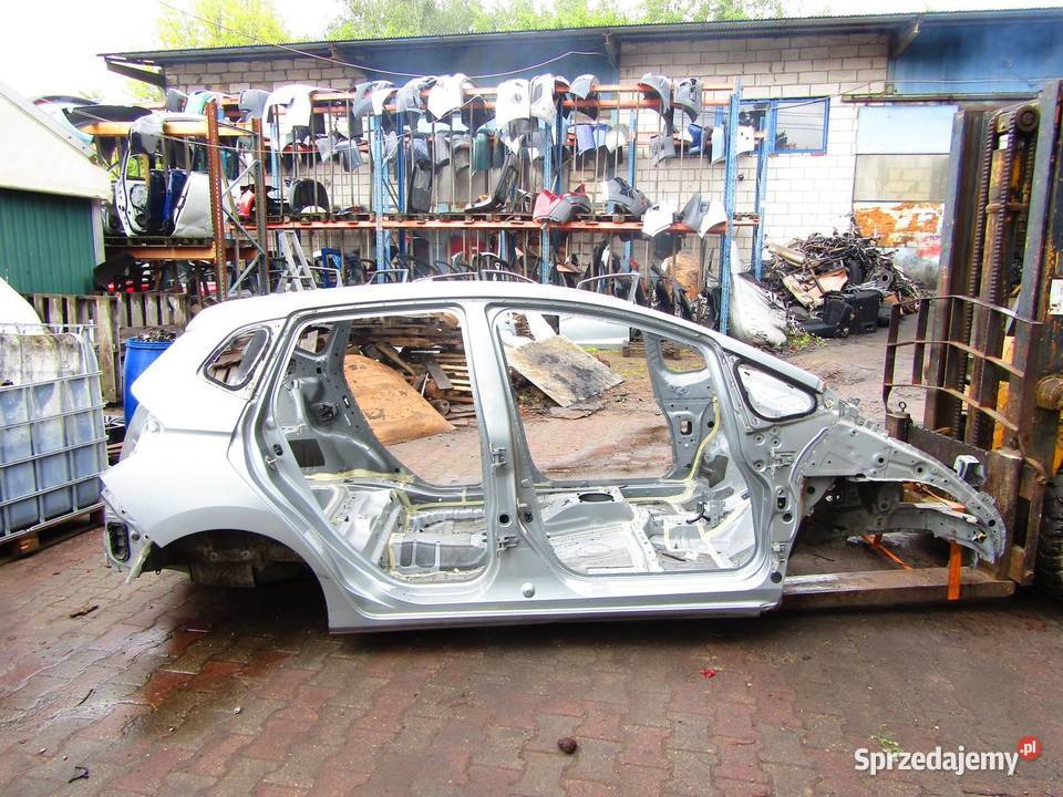 PRÓG SŁUPEK PRAWY BOK NH823M HONDA JAZZ IV