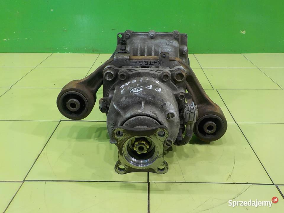 NISSAN XTRAIL I T30 25 B 06r 5D dyfer most tyl osobowe Mosty Suków