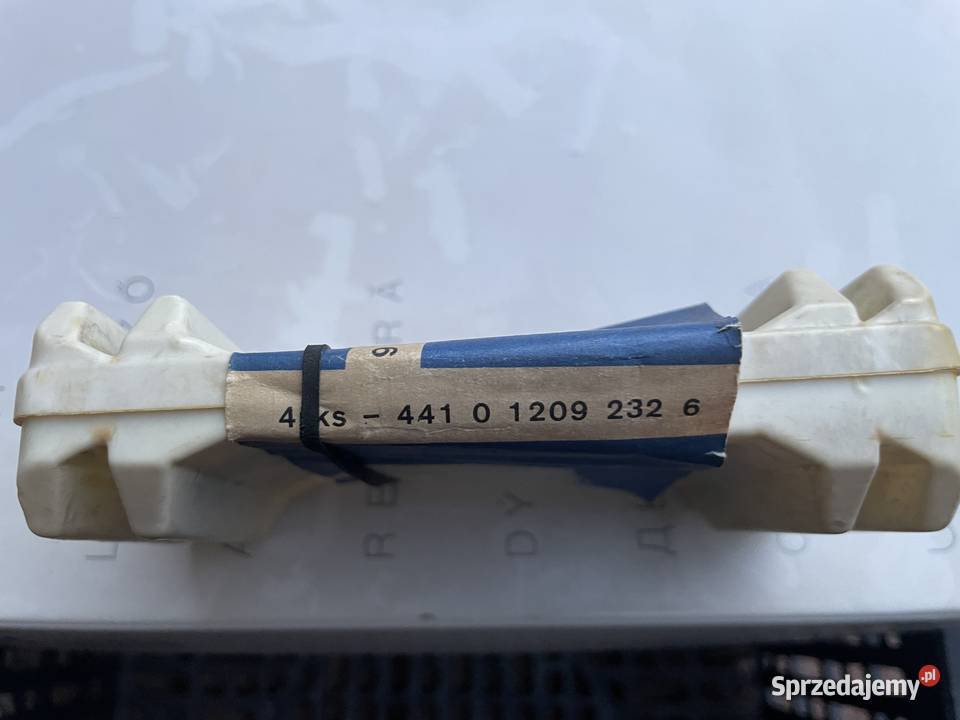 Skoda 100 110 części różne lampy przełącznik osobowe Kłodzko