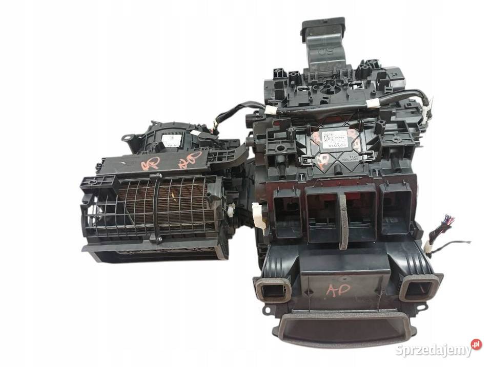 NAGRZEWNICA 87050K0060 Toyota Yaris IV 2020