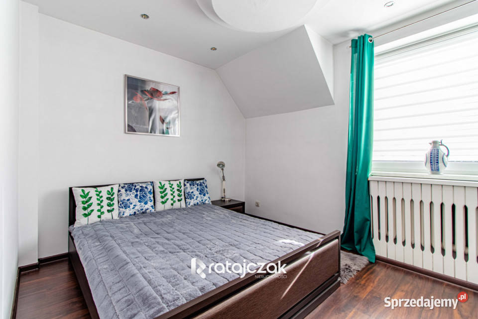 sprzedaży domu wolnostojącego 21503m2 Gdynia dachówka