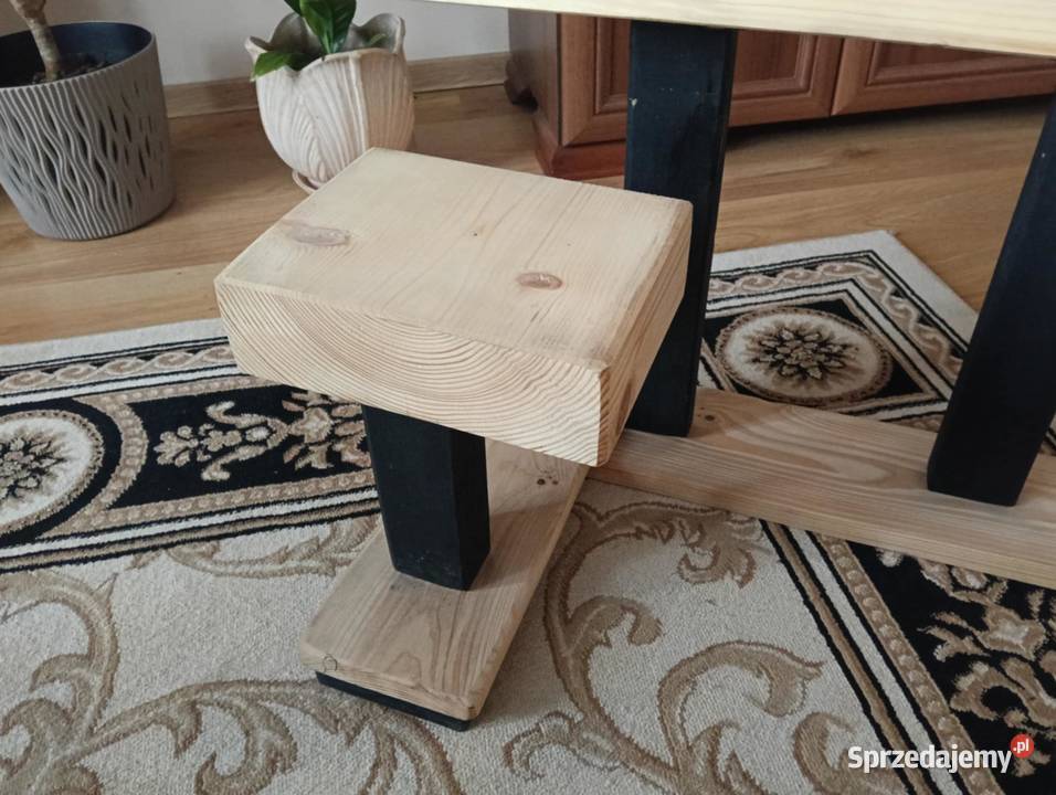 Kwietnikstojak w loftowym stylu drewniany kątowy Kielce