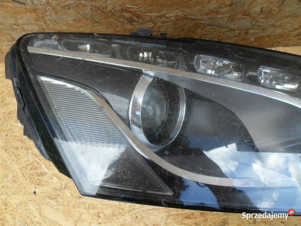 AUDI Q5 LAMPA REFLEKTOR PRAWY XENON Nowy Tomyśl