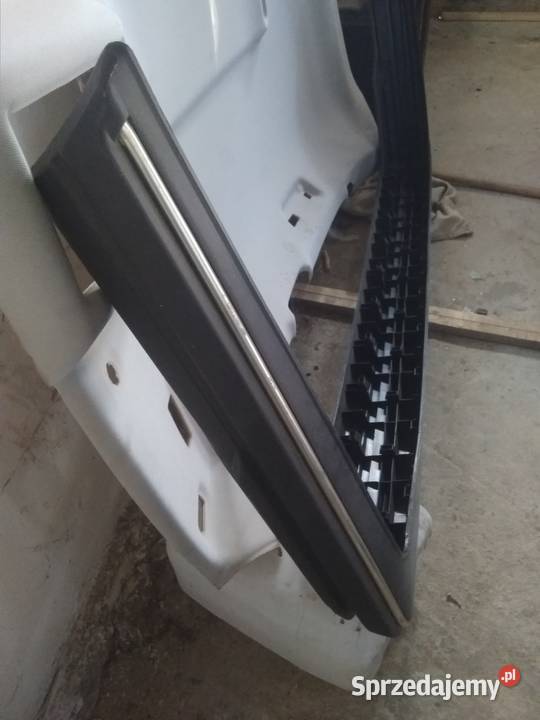 325807421 Zderzak tył VW Santana Kopanka