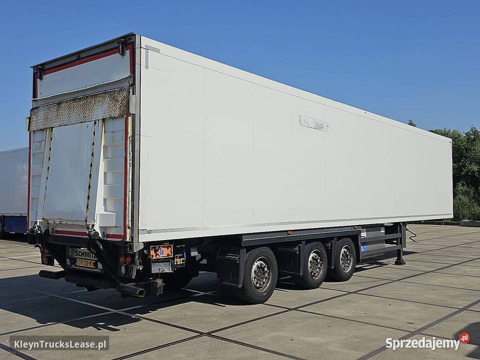 Schmitz SKO 24 FP 40 COOL STEERAXLE TAILLIFT więcej niż 2