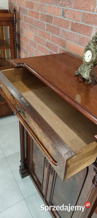 Ekskluzywna bieliźniarka Ludwik Filip antyk