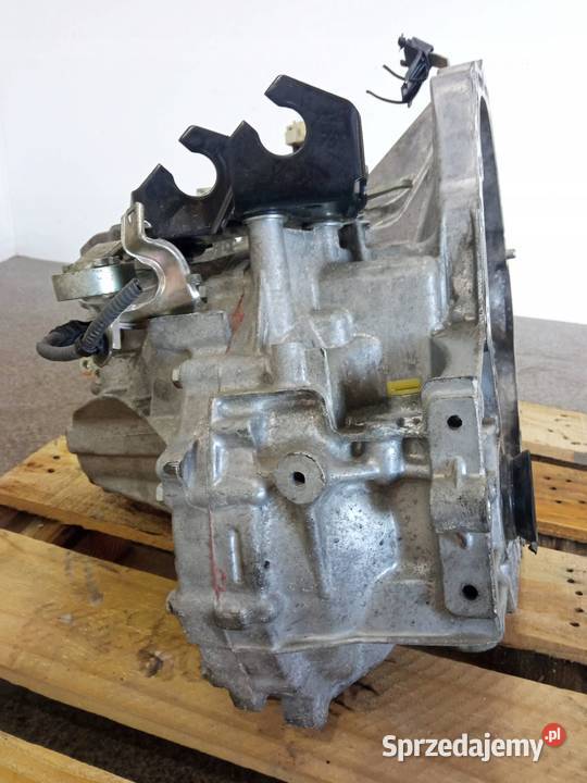 SKRZYNIA BIEGÓW B01030 221030XB M15A 15 16V