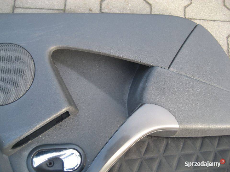 dacia duster lift 1317r tapicerka boczek drzwi osobowe Rakoniewice