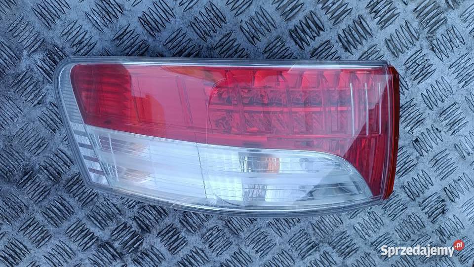 Lampa tył tylna lewa Toyota Avensis T27 III Lampy tylne Radłów