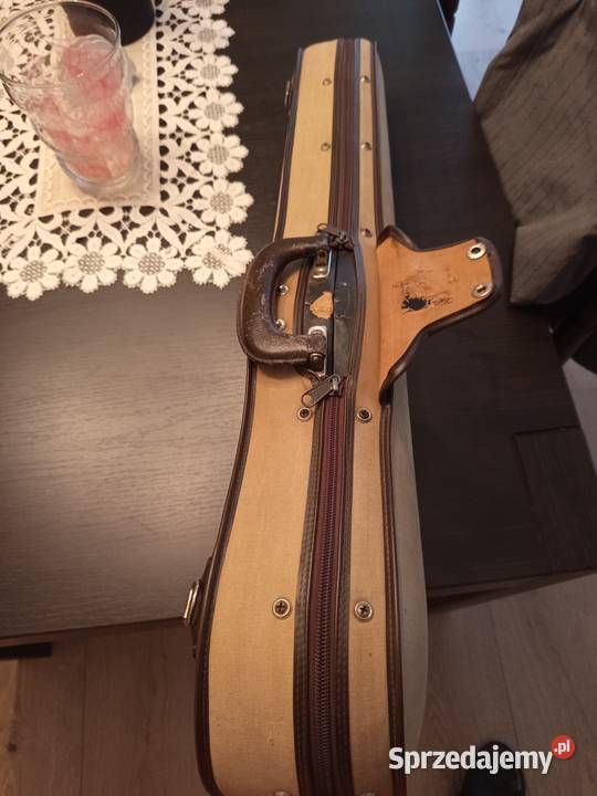 Sprzedam 2 futerały na skrzypce 44 w stanie 1 80 Szczawa