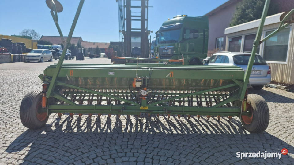 siewki i siewniki Amazone Siewnik AMAZONE D840 opolskie Głogówek sprzedam