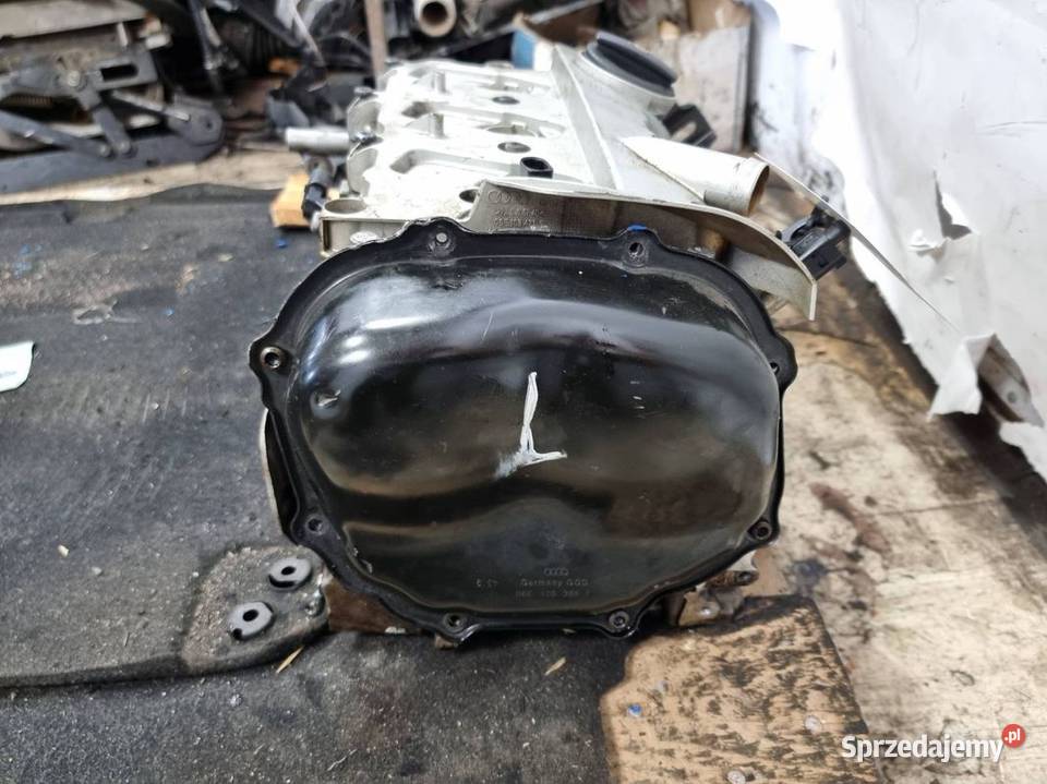 GŁOWICA LEWA AUDI A8 D3 BPK 06E103373E Pozostałe Lipno