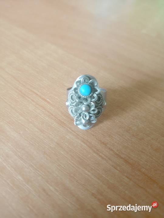 Stary srebrny pierscionek Rękodzieło