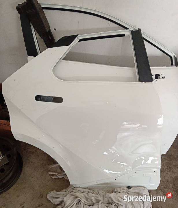 Toyota CHR II X drzwi tylne prawe osobowe Przeźmierowo sprzedam
