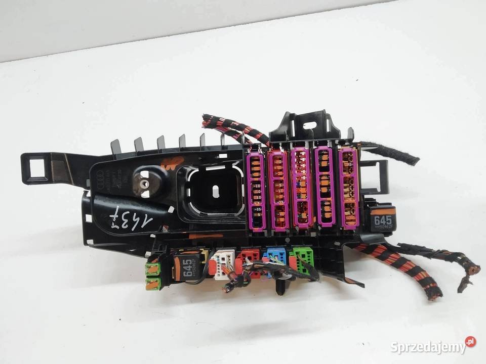 SKRZYNKA BEZPIECZNIKÓW 4K0971845J 20 TDI HYB 163 świętokrzyskie
