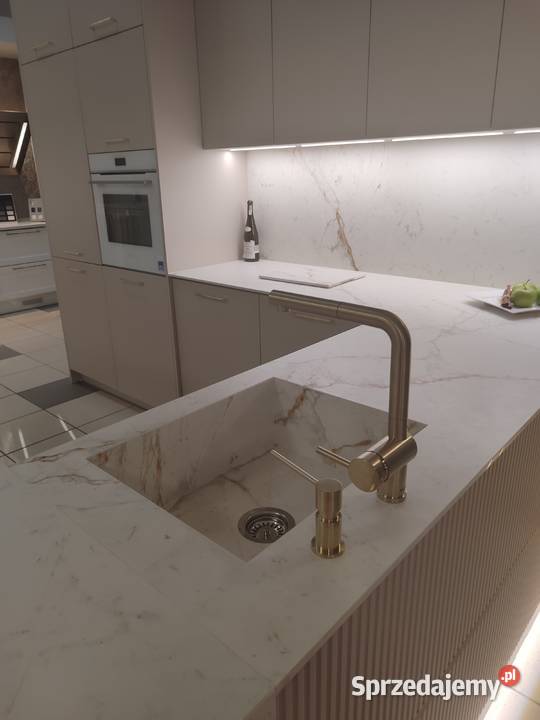 Meble kuchenne z ekspozycji sprzedam