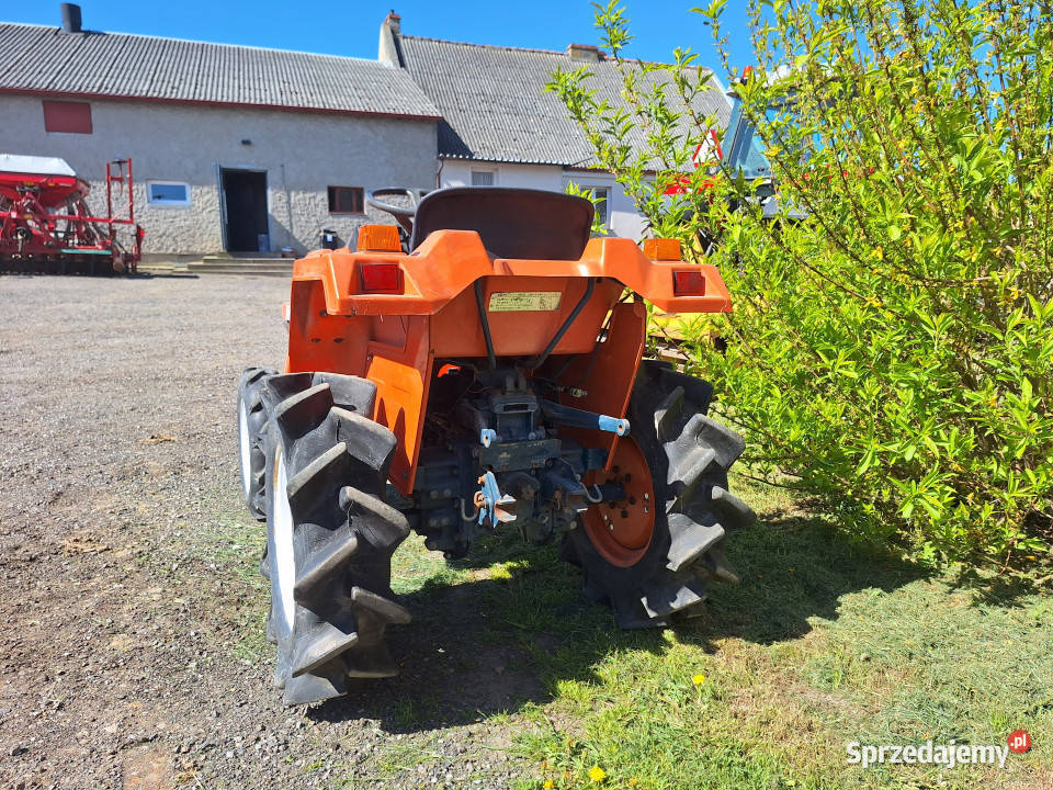 Minitraktorek Kubota XB1 napęd 4x4 Smolary