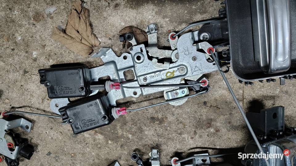 Mechanizm zamka zamek prawy tył citroen C8 Łuków