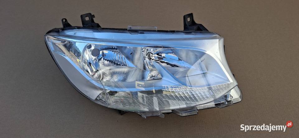 MERCEDES SPRINTER W907 W910 REFLEKTOR PRAWY osobowe lubuskie Bieleń