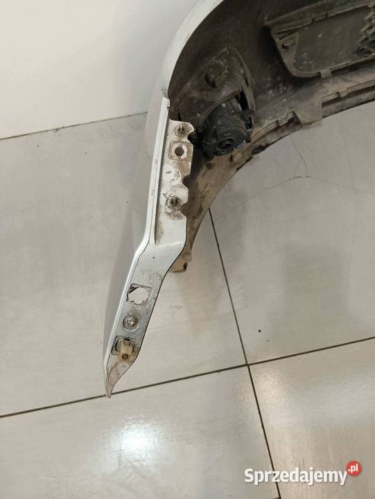 ZDERZAK PRZÓD LIFT SREBRNY Ford Fiesta Mk6