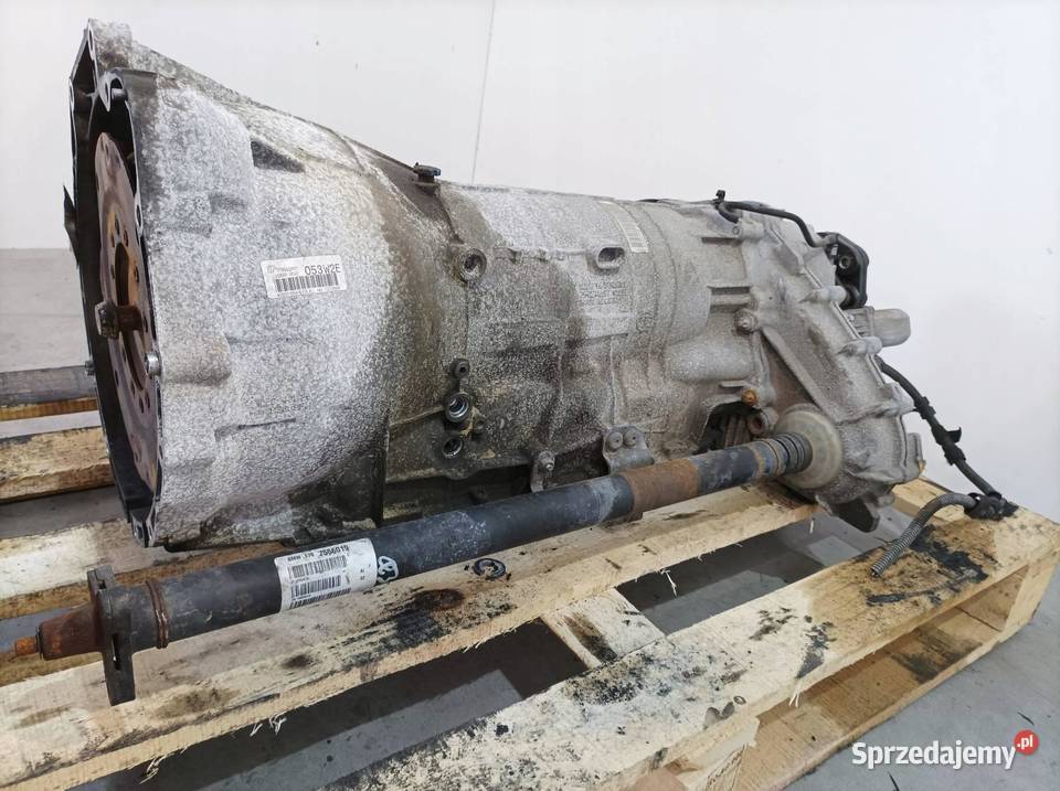 SKRZYNIA BIEGÓW AUTOMATYCZNA REDUKTOR 7581582 30 Rok produkcji 2008 świętokrzyskie