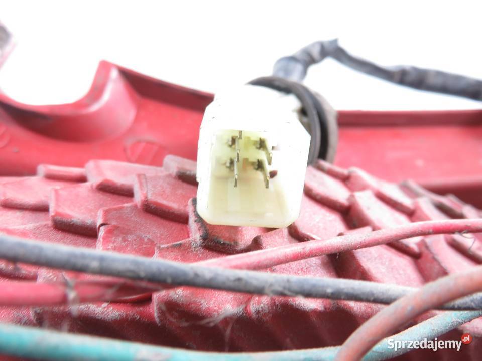 LAMPA PRAWA TYLNA SUZUKI SWIFT III MZ EZ