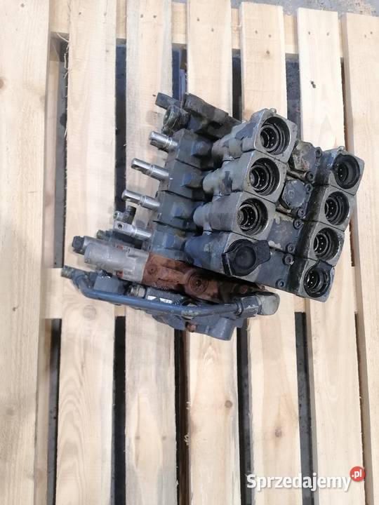 Rozdzielacz hydrauliki EHR Holland Andrychów