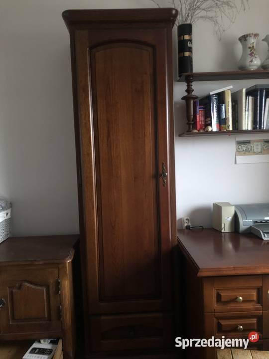 Szafa słupek kolor orzech