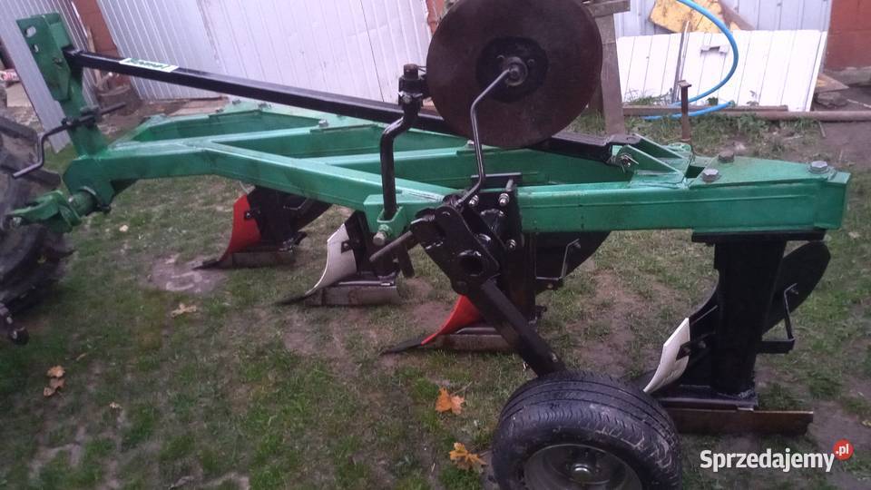 Pług zagonowy 4 skibowy nieuszkodzony